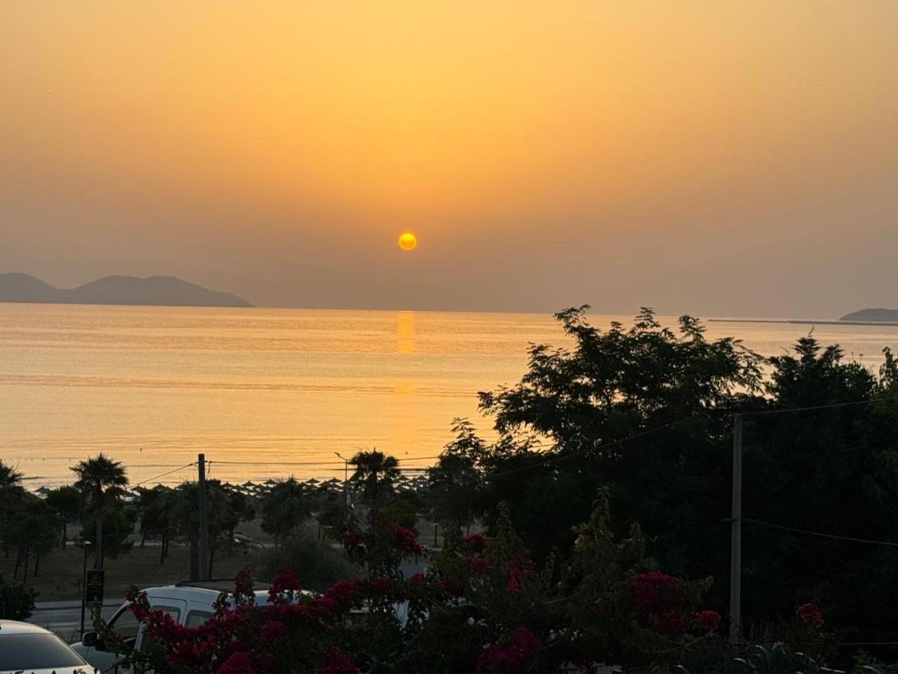 Voyage Villa Vlore Bagian luar foto
