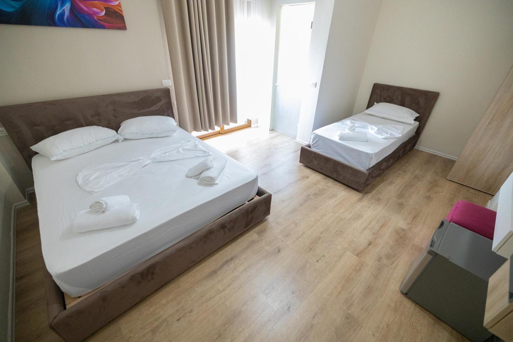 Voyage Villa Vlore Bagian luar foto