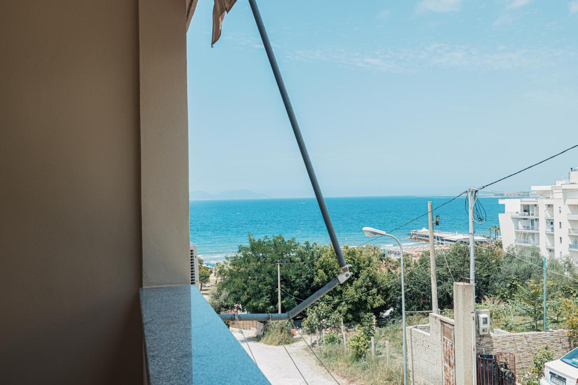 Voyage Villa Vlore Bagian luar foto