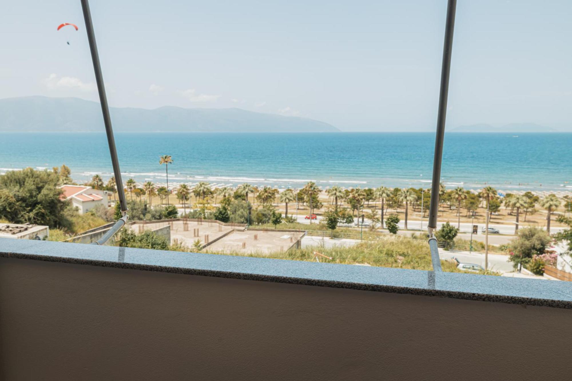 Voyage Villa Vlore Bagian luar foto