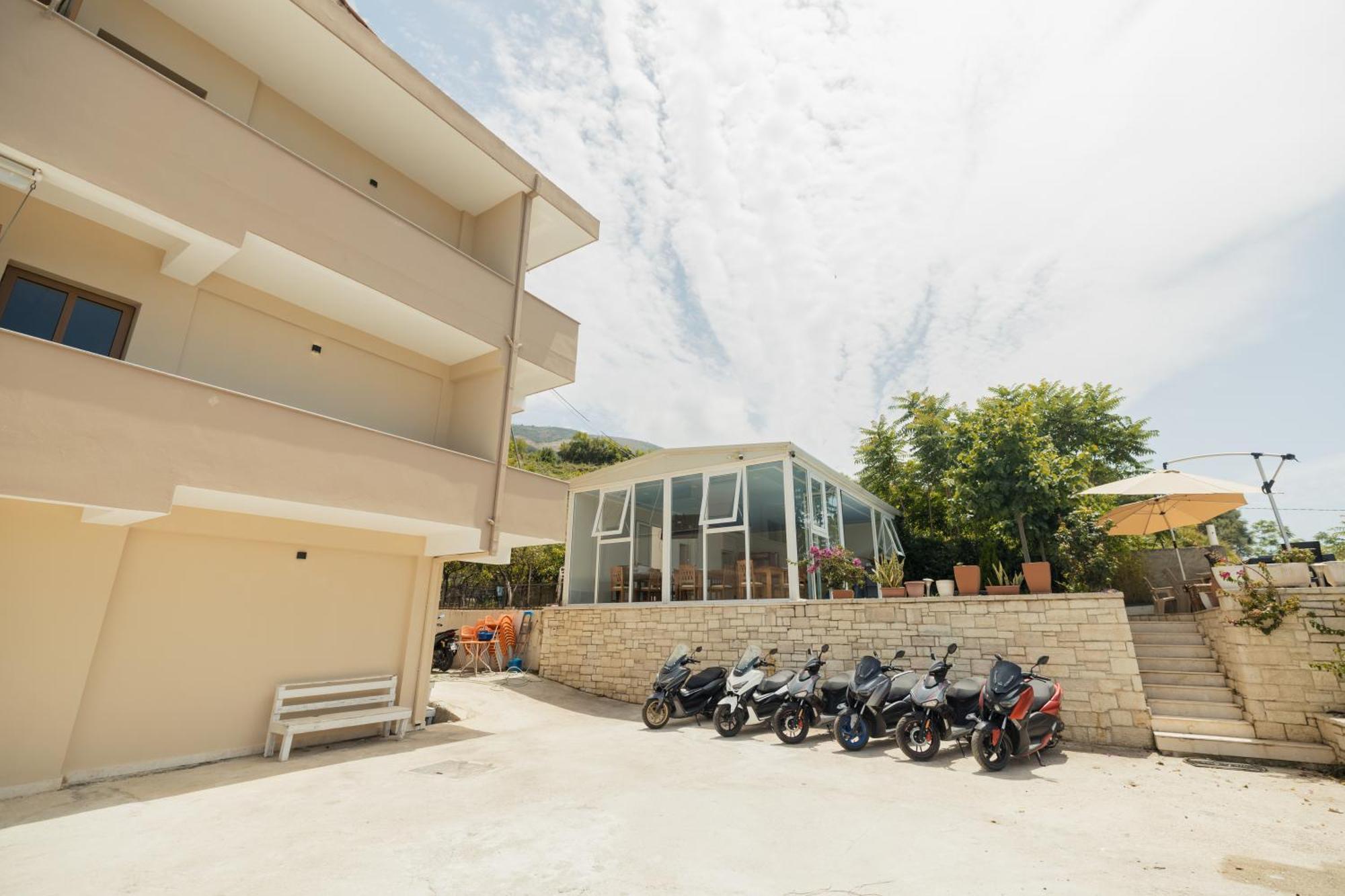 Voyage Villa Vlore Bagian luar foto
